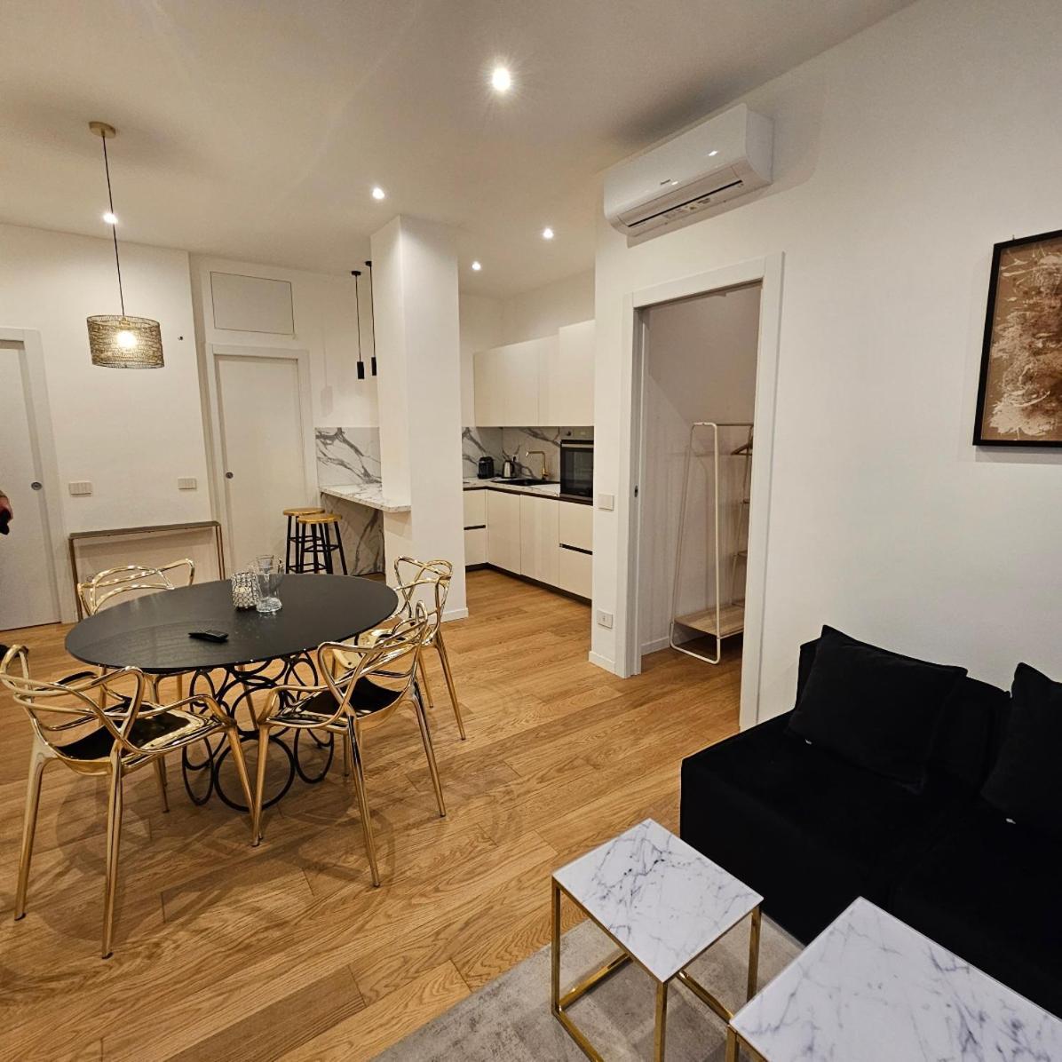 Cozy Apartment Between Sempione, City Life And Mico ! Milan Luaran gambar