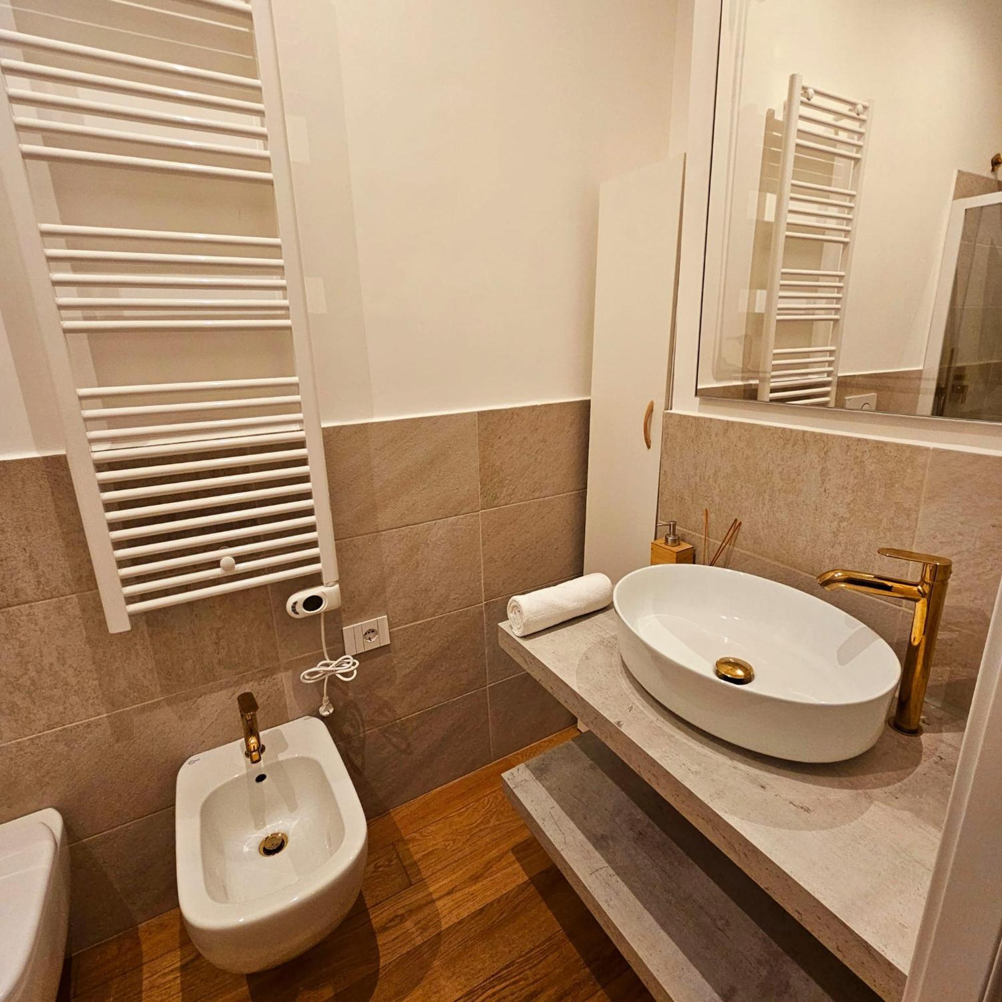 Cozy Apartment Between Sempione, City Life And Mico ! Milan Luaran gambar