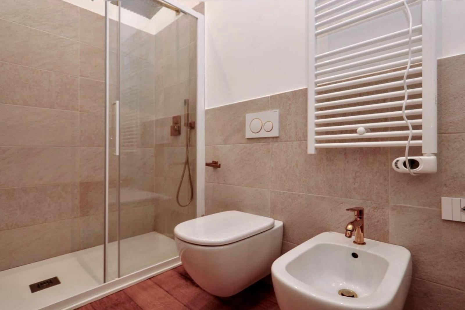 Cozy Apartment Between Sempione, City Life And Mico ! Milan Luaran gambar